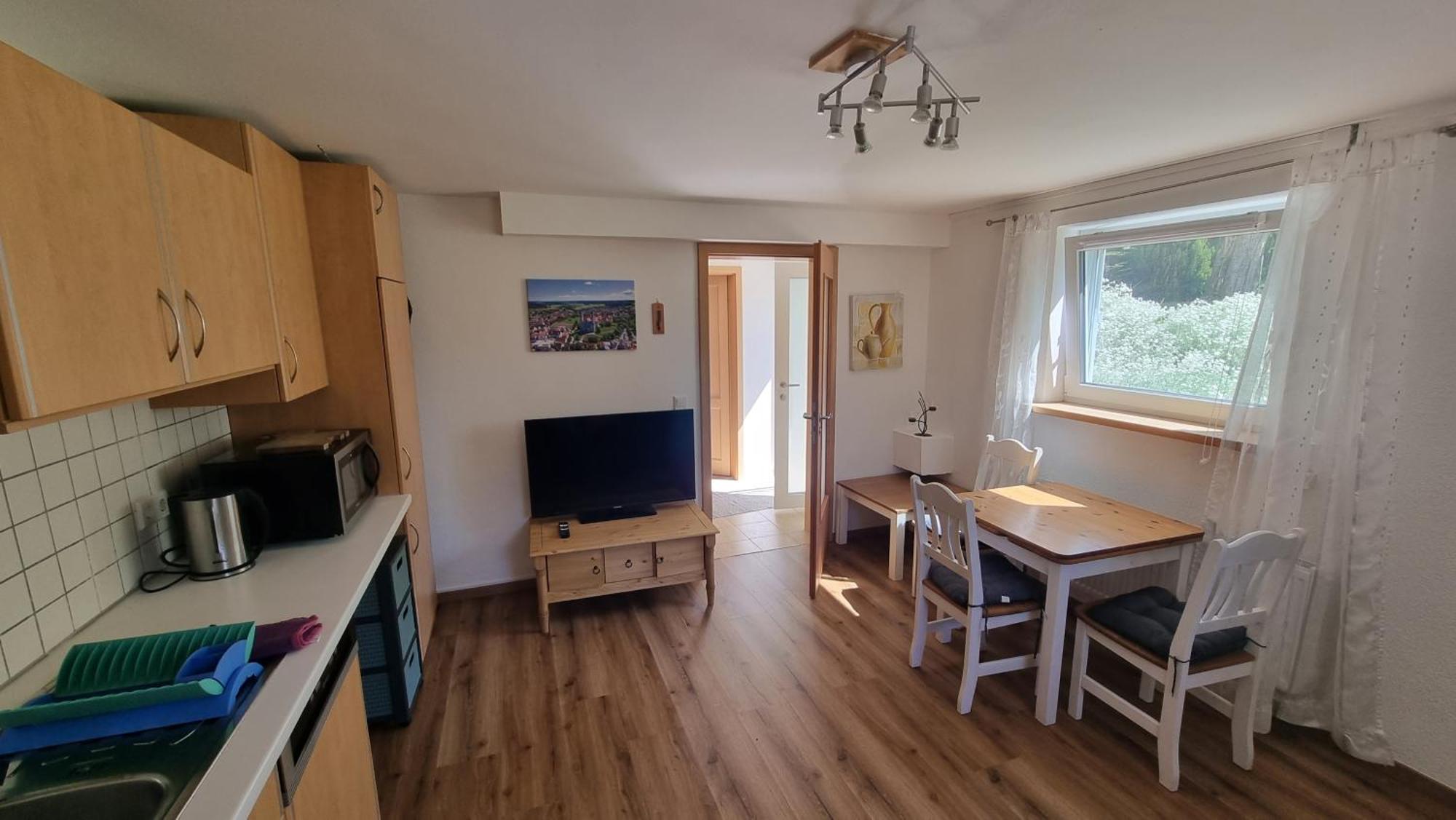 Ruhige Ferienwohnung Inklusive Garten Souterrain - Neu Renoviert Lachen Екстер'єр фото